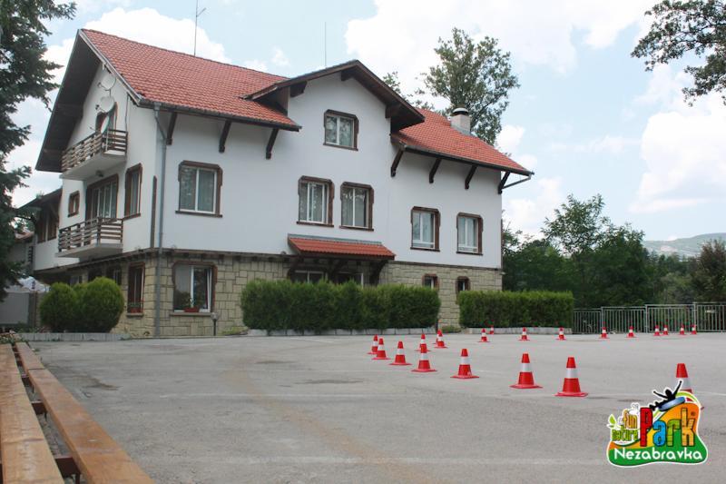 Hotel Nezabravka Gabrovo Exterior photo
