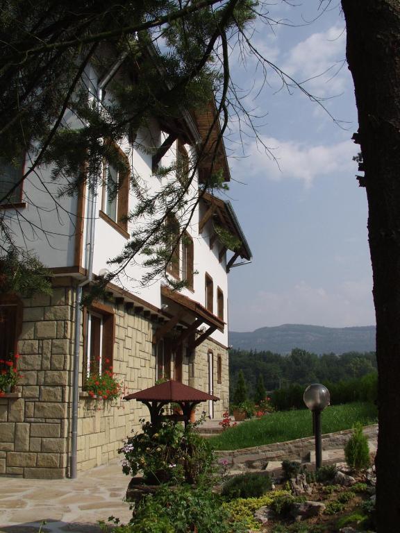 Hotel Nezabravka Gabrovo Exterior photo
